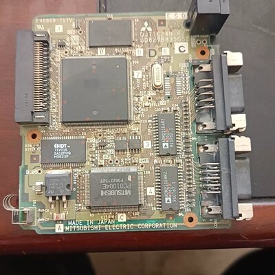 议价PLC主板QJ71C24N-R2成色如图实物拍摄，外可维修