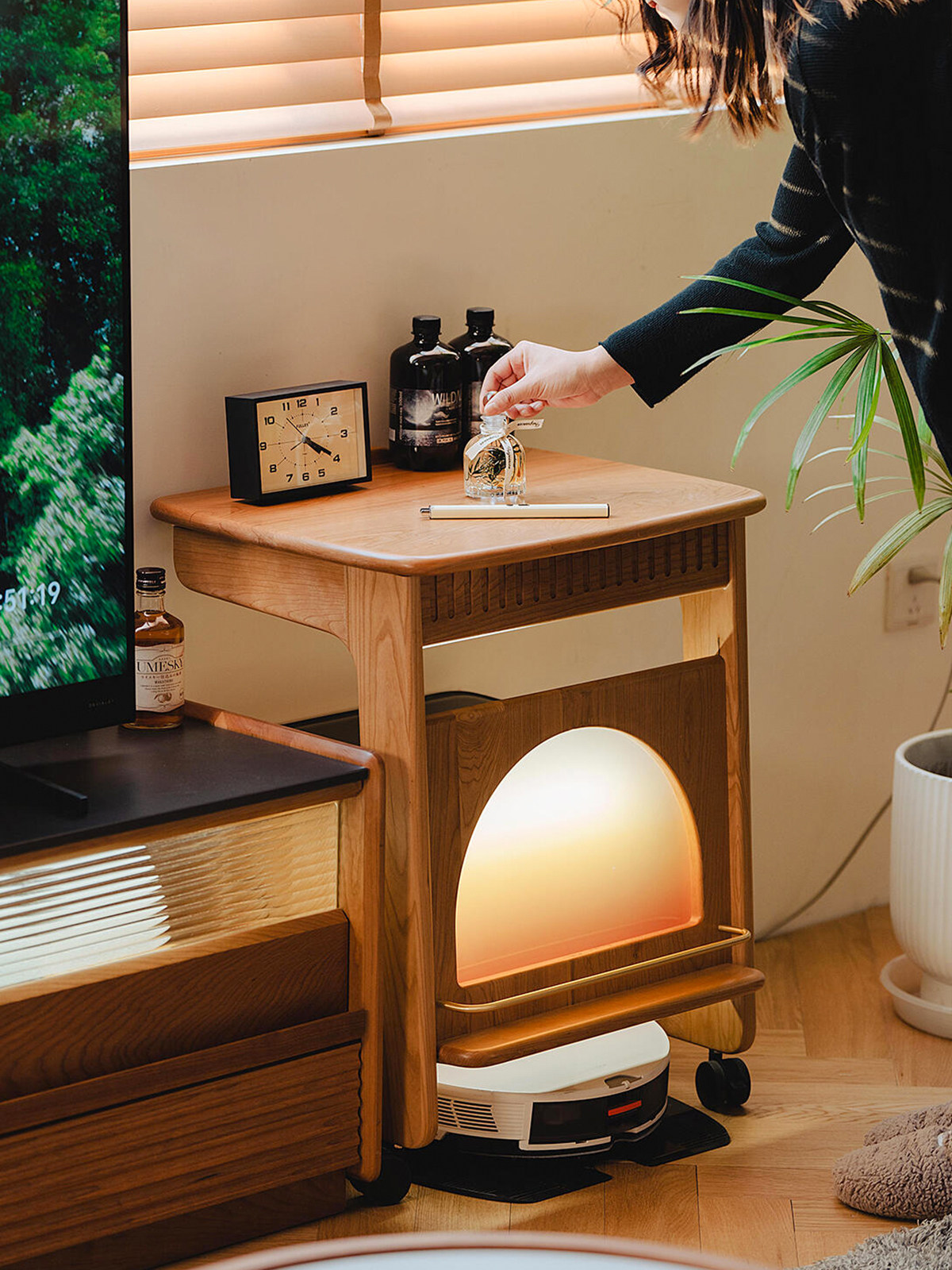 中古实木推车扫地机器人置物架小户型沙发边茶几可移动床头收纳柜