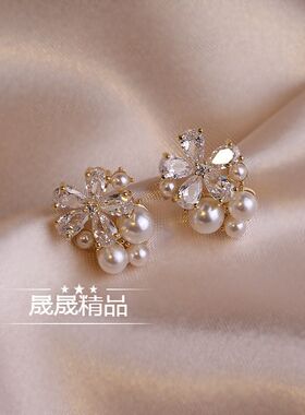 Flower earrings dangler small studs simple pearl earring耳环
