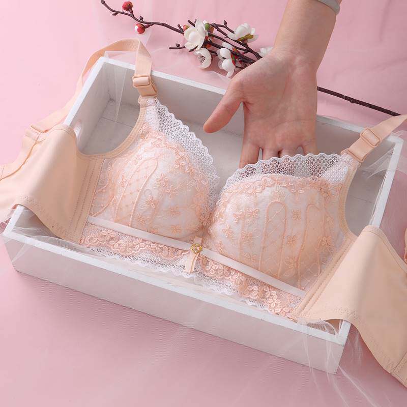 都市丽人秋冬柔软内衣女小胸聚拢薄款无钢圈收副乳上托白肤色厚文高性价比高么？