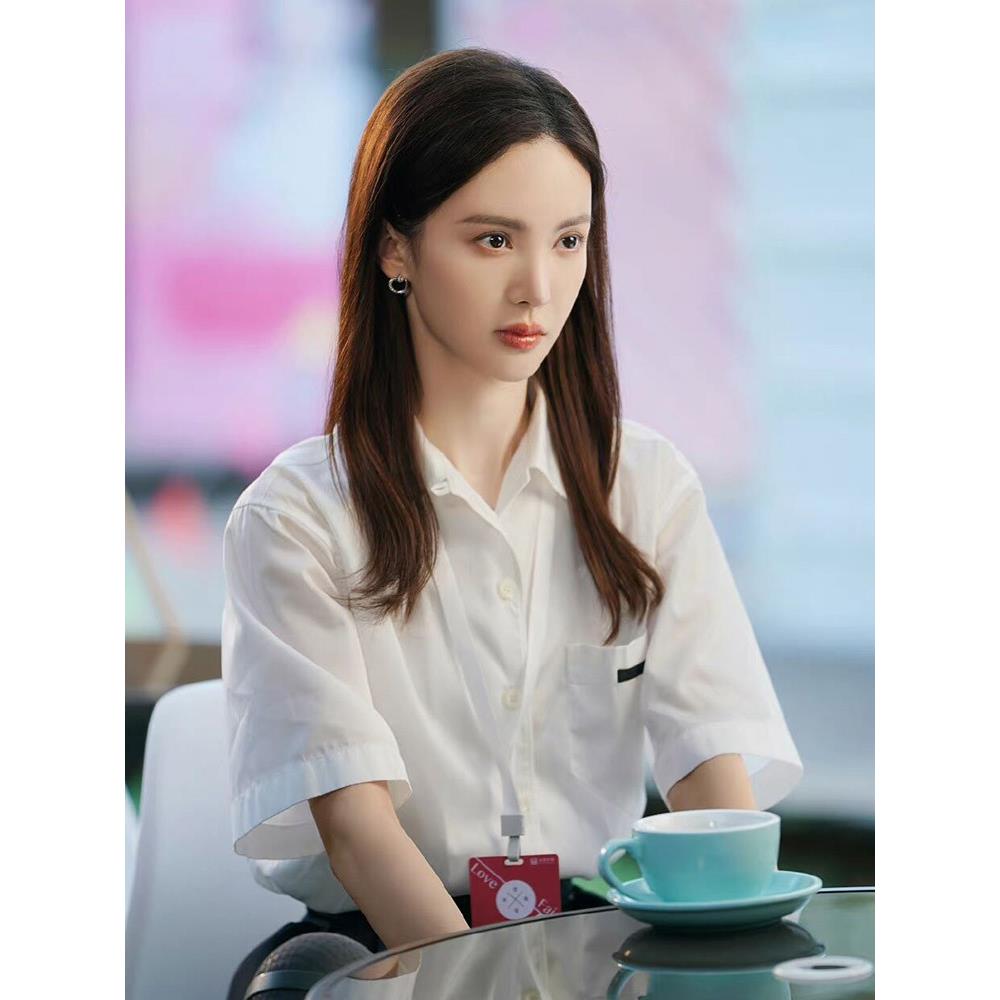 金晨明星同款白色短袖衬衫女设计感小众洋气时尚半身裙宽松上衣夏
