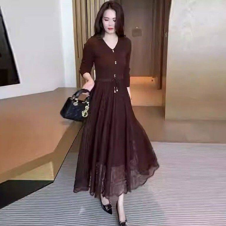 高档时尚针织连衣裙女秋冬新款内搭洋气蕾丝拼接打底显瘦毛衣裙子