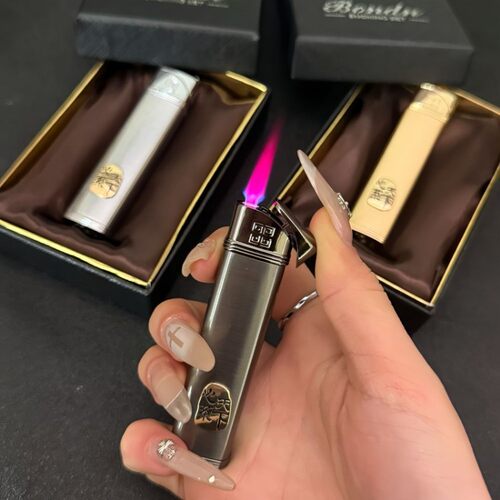 新款原创高颜值心系打火机防风粉焰金属轻奢高级感个性耐用送男
