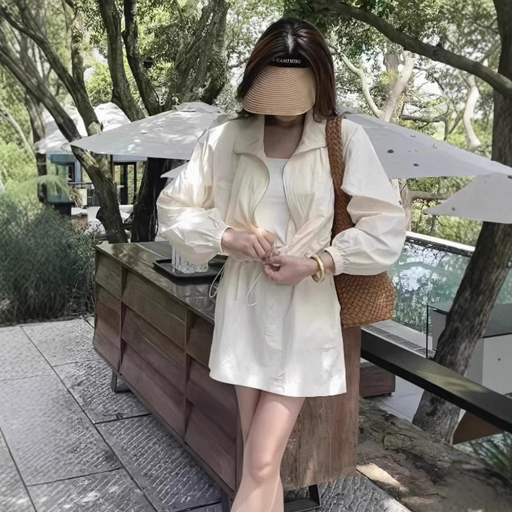 防晒冲锋衣外套女2025新款夏季新款休闲运动轻薄透气短款两件套装