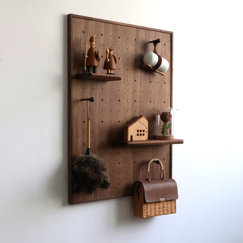 黑胡桃实木洞洞板置物架壁挂玄关咖啡角墙面收纳架装饰配件可定制