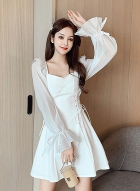 2025年春秋新款气质法式方领长袖雪纺拼接收腰显瘦小个子连衣裙女
