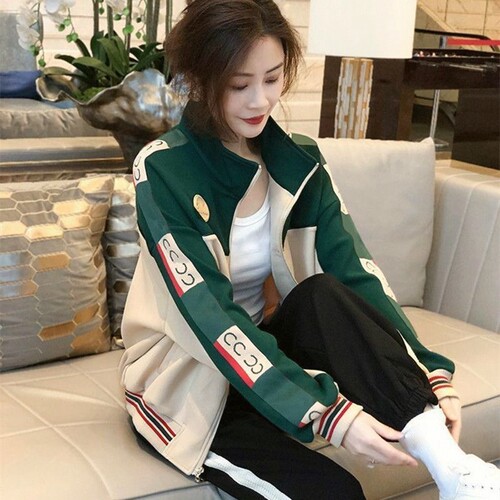 杏色拼接今年流行外套立领运动上衣春秋休闲夹克棒球服女潮流2026