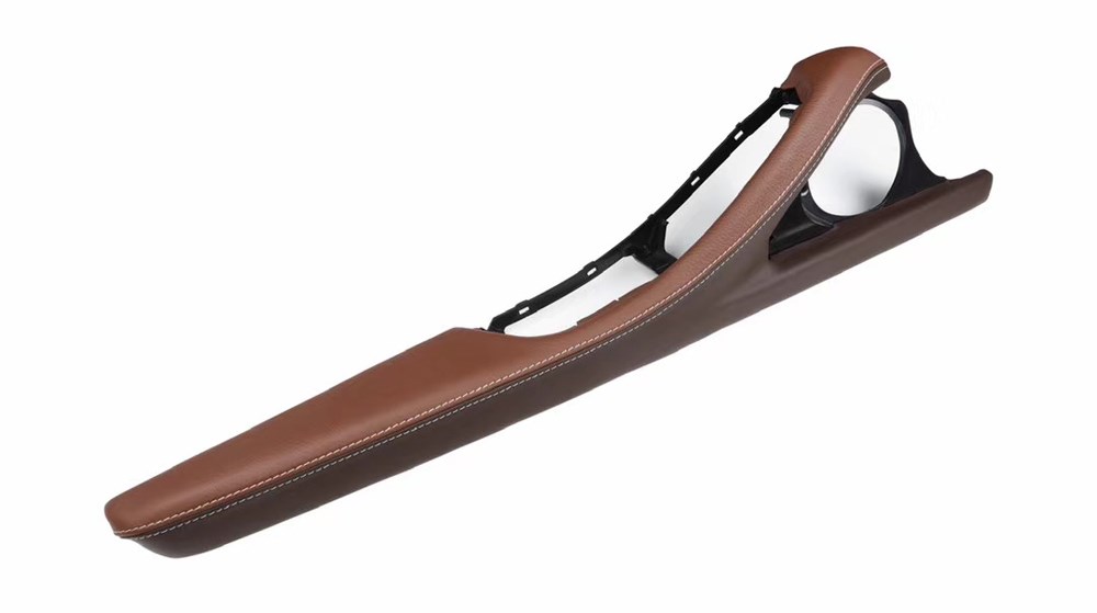 Left main driver's armrest assembly LHD door inner handle in