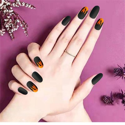 24pc/set Punk Flame Pattern Fake Nails Short Round Head Full