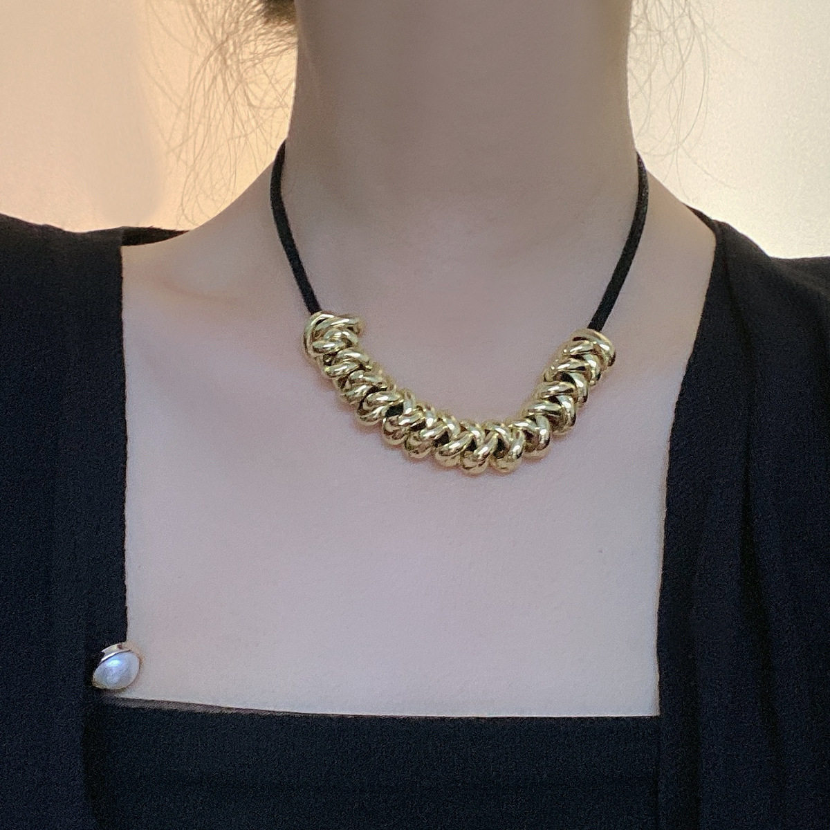 法国CapinKofin高级感ins冷淡风黑绳金属碎银圈项链女气质新款