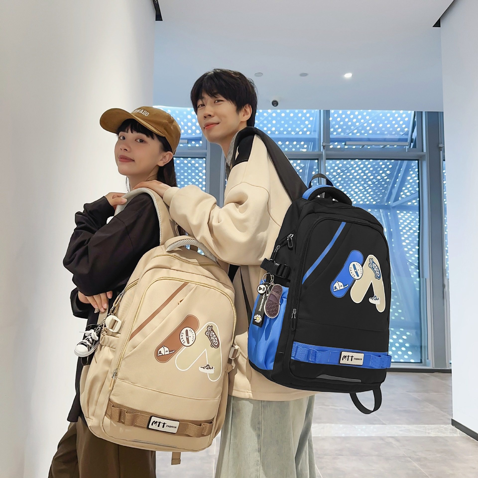 意尔康官网新款轻防水书包简约学生初中耐磨大学生减负护脊双肩包,箱包皮具/热销女包/男包,双肩背包,淘宝优惠券,粉丝福利购,淘宝优惠卷