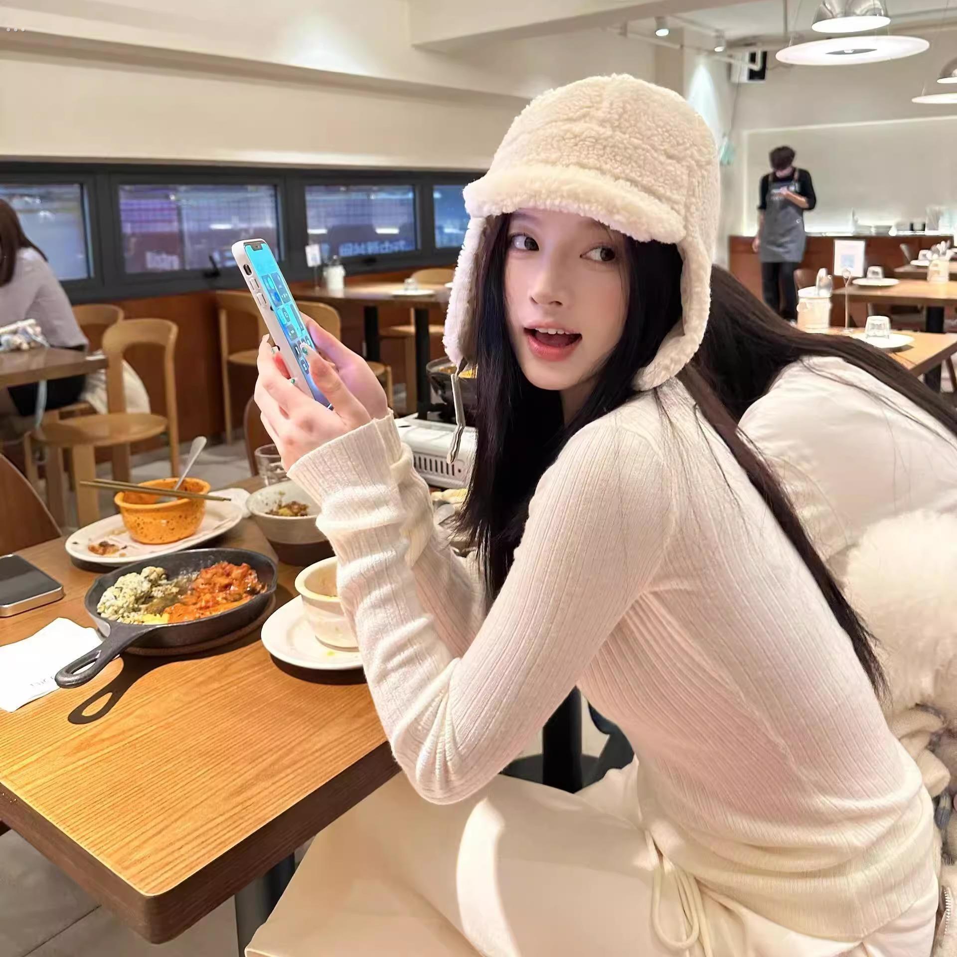 北方雪地可爱毛绒绒雷锋帽女冬季保暖护耳显脸小防寒骑车滑雪帽子