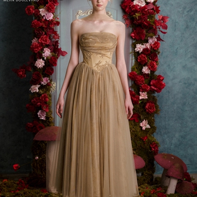 越南品牌A字褶皱薄纱长裙定制