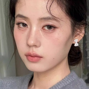 千金感温柔耳夹 甜美轻奢镶钻蝴蝶结珍珠耳钉女法式 在逃公主