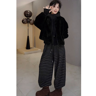 2025新款弯刀阔腿裤女款冬季加绒遮肉显瘦高腰条纹休闲裤加厚宽松