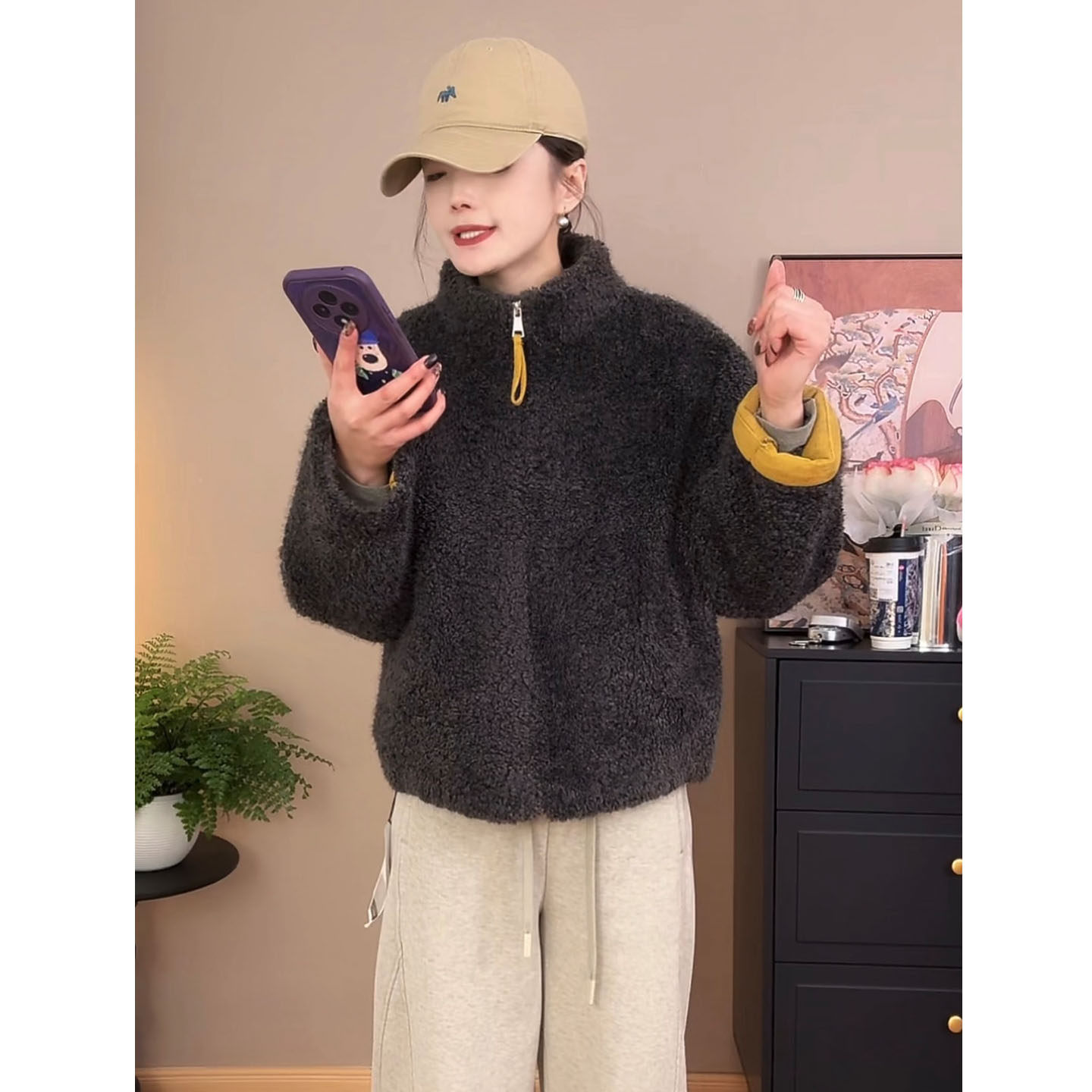 2025新款拼色毛毛外套女冬季加厚保暖高级感宽松短款加绒立领夹克,女装/女士精品,短外套,淘宝优惠券,粉丝福利购,淘宝优惠卷