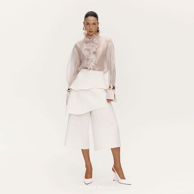 宫廷风压褶设计透视造型衬衫上衣