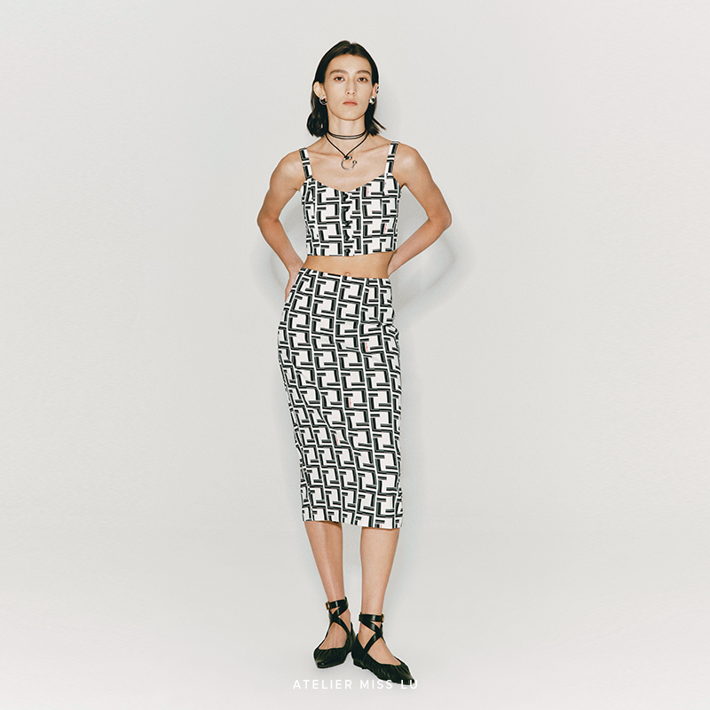 品牌定制字母印花短裙铅笔半裙