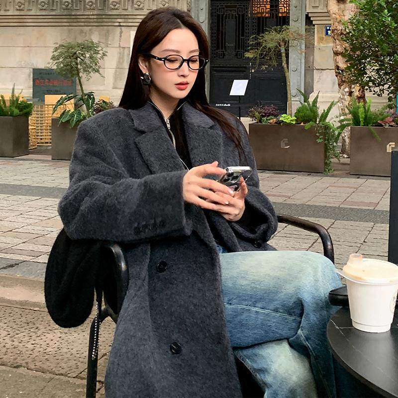 灰色毛呢外套女2025新款冬装高级感正肩呢子中长款加厚羊毛呢大衣