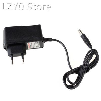 AC/DC Traveling Power Adapter Charger Universal DC8.4V 1A Ou