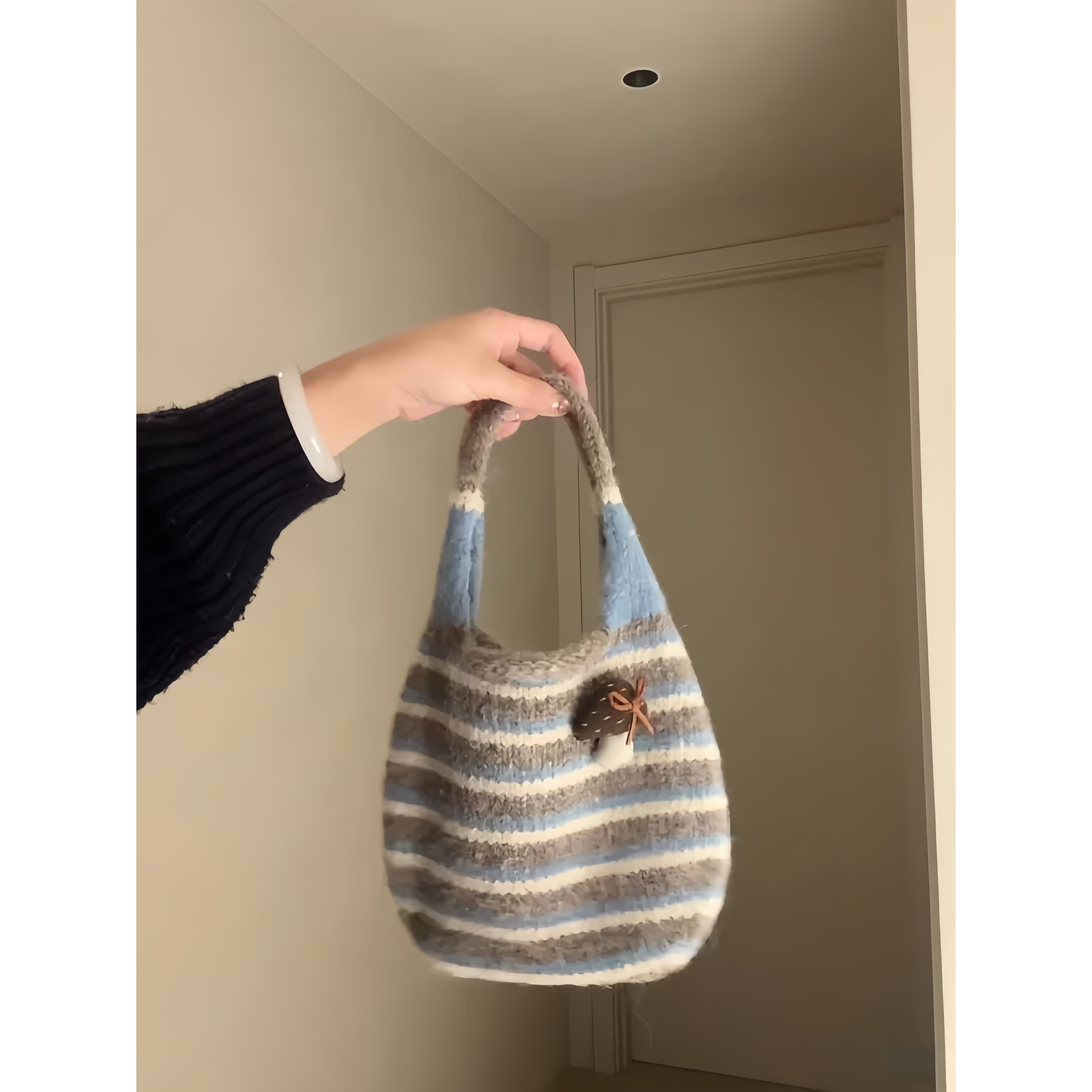 复古森系条纹可爱小蘑菇装饰针织手拎包秋冬季新款软糯毛线包包女,箱包皮具/热销女包/男包,手拿包,淘宝优惠券,粉丝福利购,淘宝优惠卷