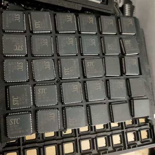 议价全新原装 STC单片机，89LE58RD+，40I—PLCC