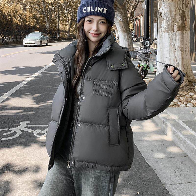 免洗PU皮贴标短款羽绒棉服女2025冬季新面包服小个子加厚保暖外套