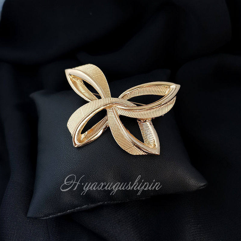 Vintage新款Trifari叶子胸针设计感跨境爆款