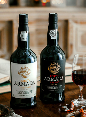 葡萄牙红宝石波特酒茶色微醺晚安酒橡木桶陈酿3年加强型葡萄酒