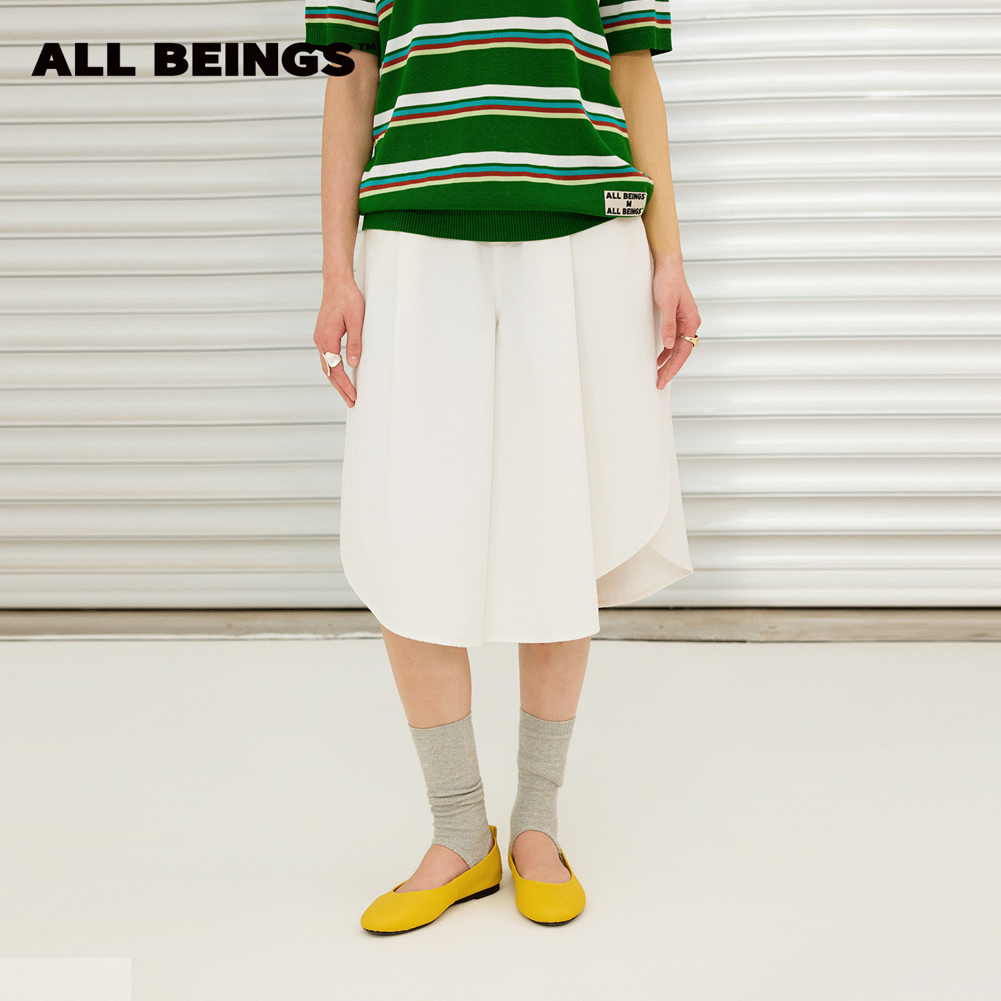 ALL BEINGS2026SS夏季新款花瓣侧开衩设计宽松显瘦洗水白牛仔中裤