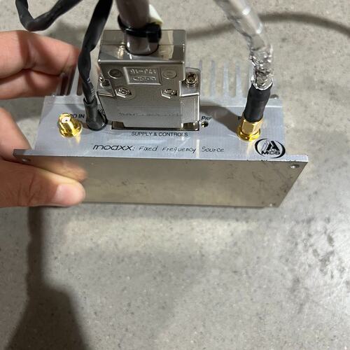 议价MCS modXX 固定频率源，带散热片，型号MQ110-A可维修