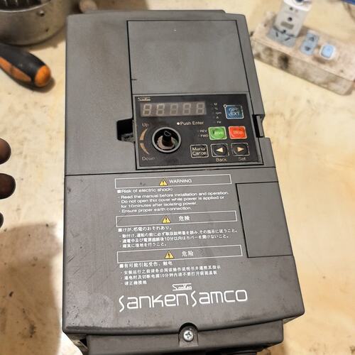 议价三肯Samco变频器，型号VM06-0055-N4，5.5K可维修