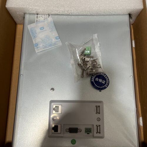 议价昆仑通TPC1570Gn触摸屏，实物图拍摄，，不是实可维修