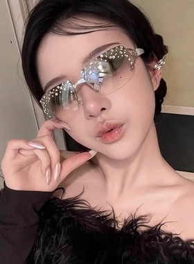 日本品质新款Y2K千禧朋克无框镶钻墨镜女街拍凹造型高级感大脸显