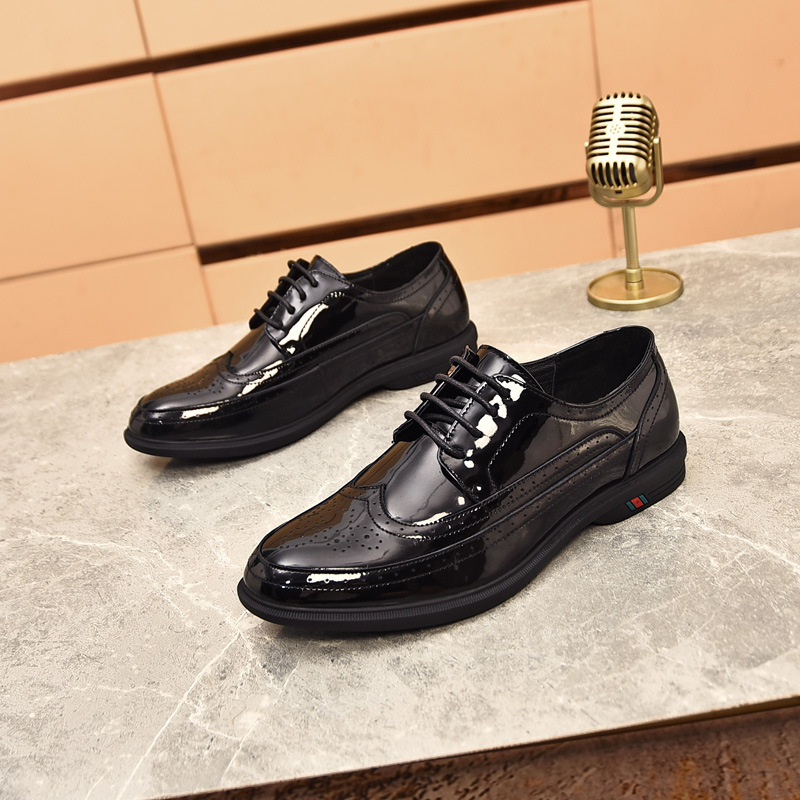 欧洲站英伦男鞋男士伴郎黑色新郎商务正装软底西装漆皮休闲皮鞋男