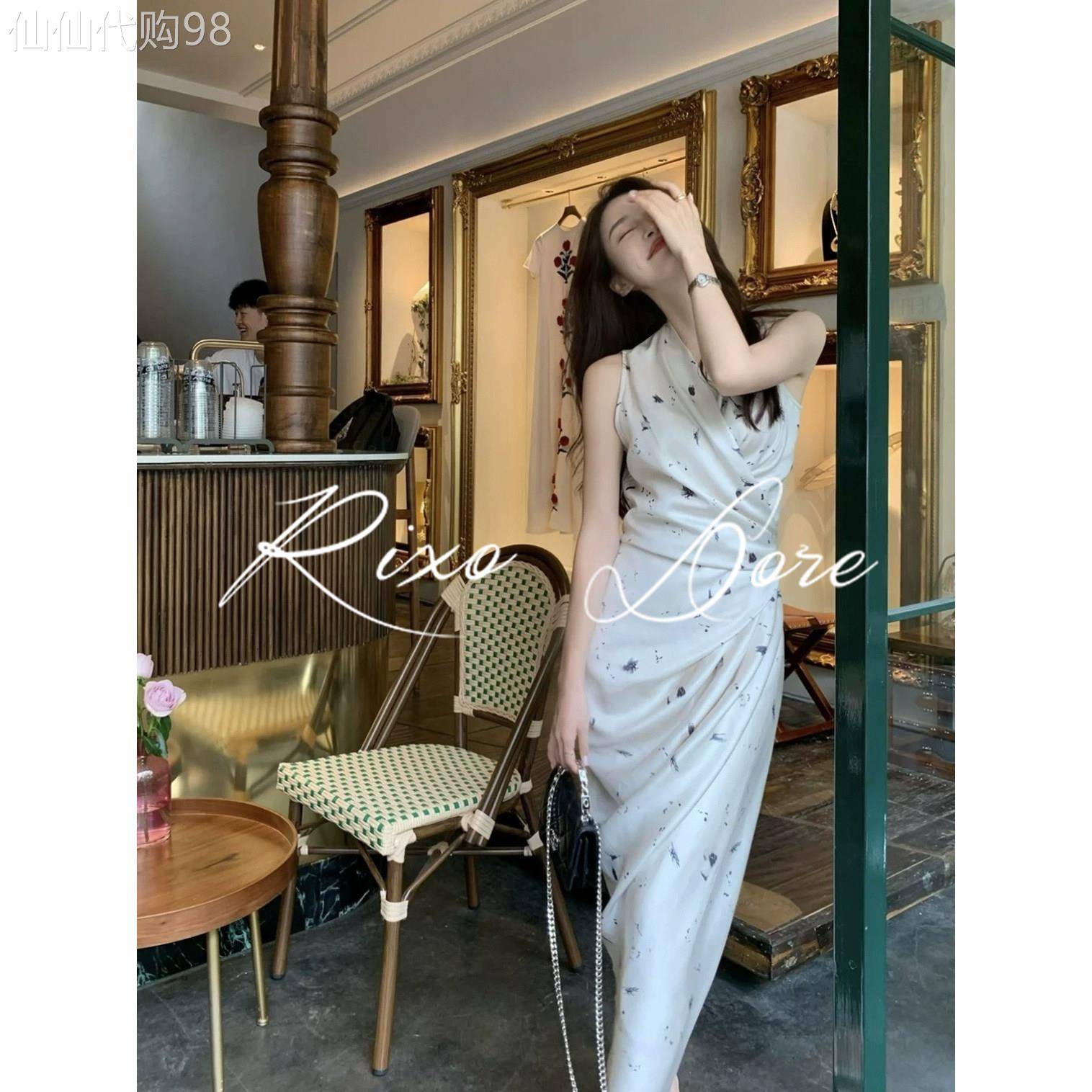 法式复古挂脖连衣裙 V领收腰背心连身裙 女式中长款显瘦