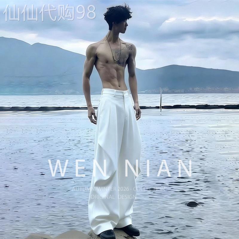 韩国WEN NIAN褶皱弯刀阔腿西裤男2026春季新款美式直筒微喇工装裤