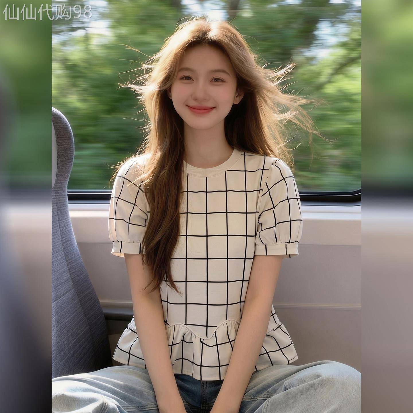 设计感泡泡袖格纹上衣女2026夏季白色小众荷叶边通勤百搭气质小衫