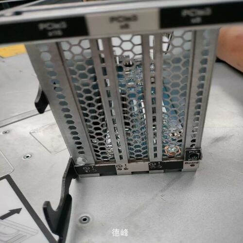 议价IBM X3850X6 PCI扩展板 00FN822 00F