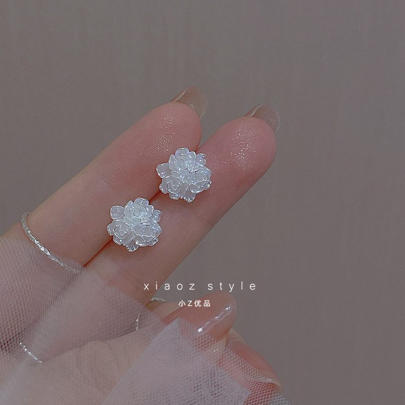 白色花朵耳环925银耳针简约百搭