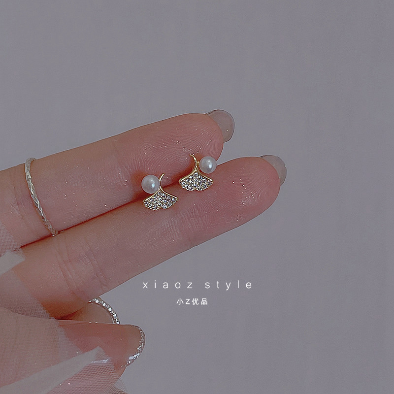 2026新款爆款耳环女精致小耳钉银杏叶仿珍珠耳坠巨好看小巧潮耳饰,饰品/流行首饰/时尚饰品新,耳钉,淘宝优惠券,粉丝福利购,淘宝优惠卷