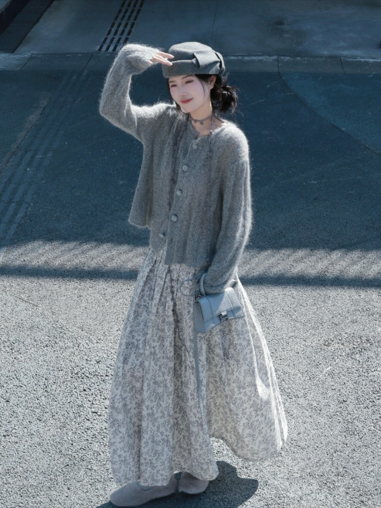 温柔风灰色马海毛针织衫碎花半裙套装高级感韩风chic一整套2025秋