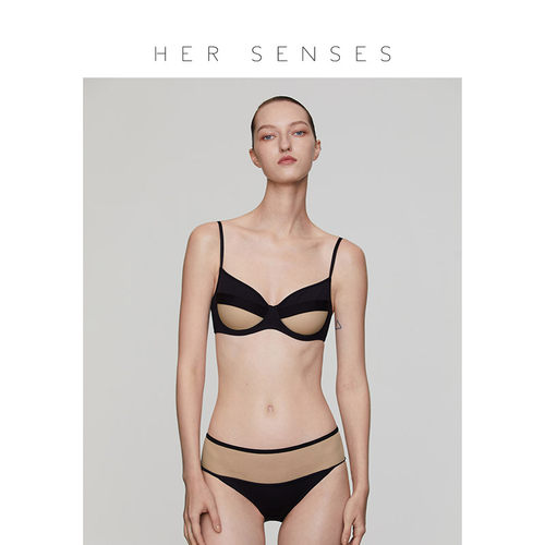 HER SENSES/何识平衡系列弹力拼接网纱钢圈中腰三角裤P012