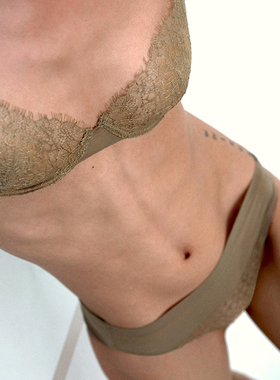 HER SENSES/何识生长系列睫毛蕾丝3/4杯钢圈文胸超薄大胸显小B014