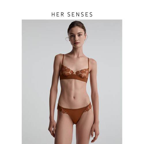 HER SENSES/何识独白系列圆点刺绣工艺3/4钢圈文胸B147