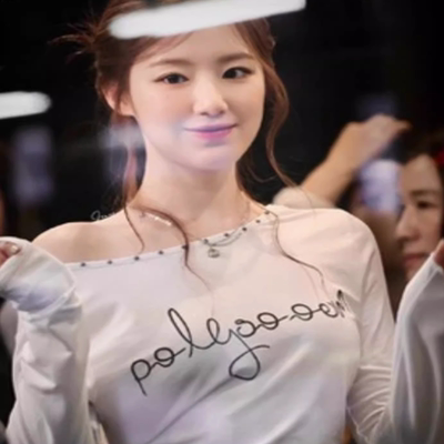 叶舒华孙承完黑酒红Polysooem字母logo长袖T恤上衣韩代