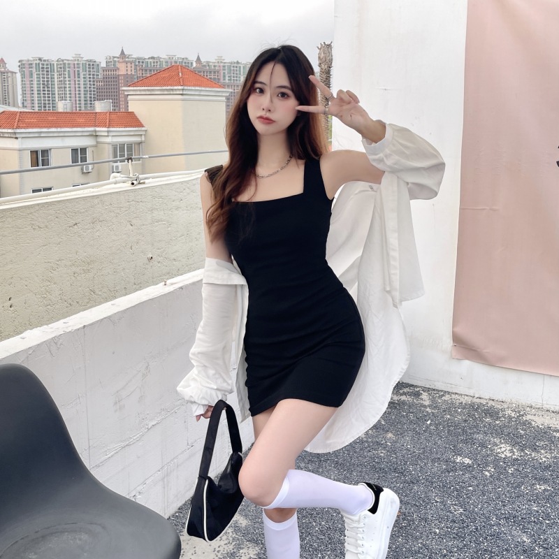 外贸实拍 （100%纤维）夏装方领连衣裙女修身吊带纯色小黑裙
