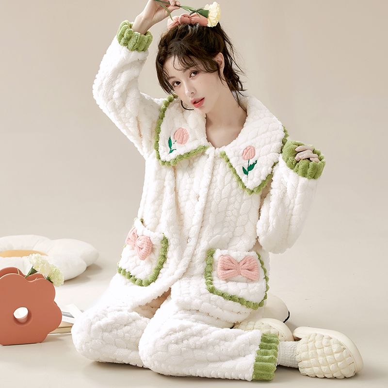 可外穿法兰绒家居服秋冬暖绒保暖可爱甜美睡衣大码珊瑚绒套装女士