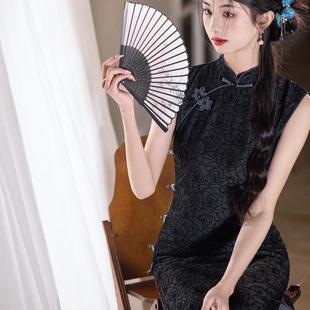 黑色旗袍中式2025年夏季女老上海旧事植绒复古显瘦改良日常连衣裙