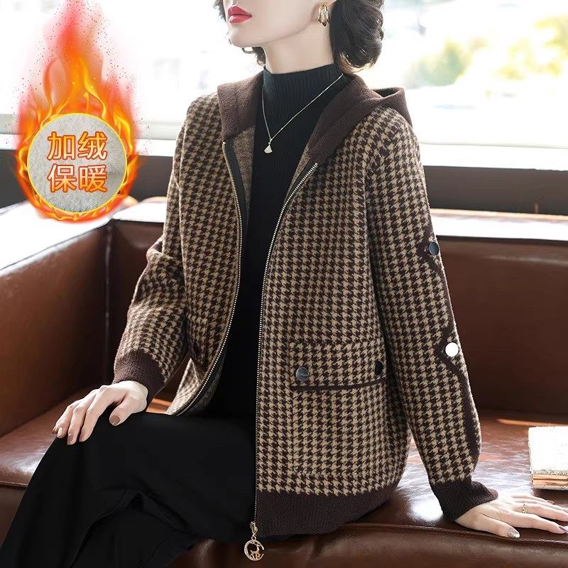 洋气减龄妈妈装连帽呢子外套秋冬2025新款千鸟格加绒加厚女装上衣